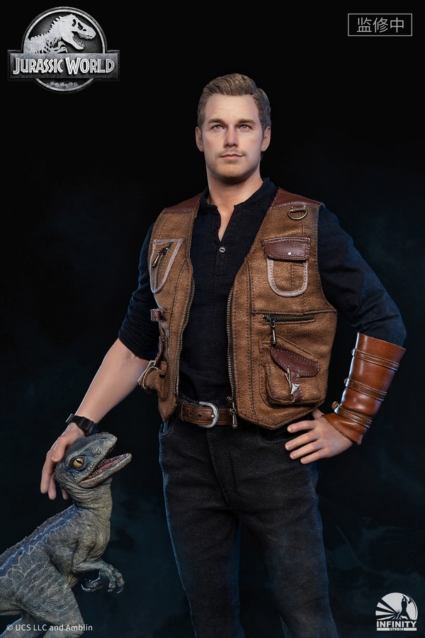 Owen and Baby Blue Statue - 1:4 Scale