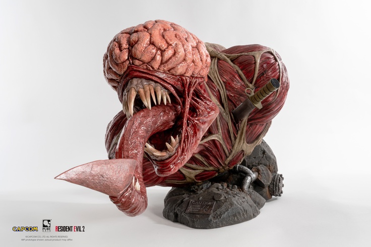 LICKER 1/1 SCALE BUST