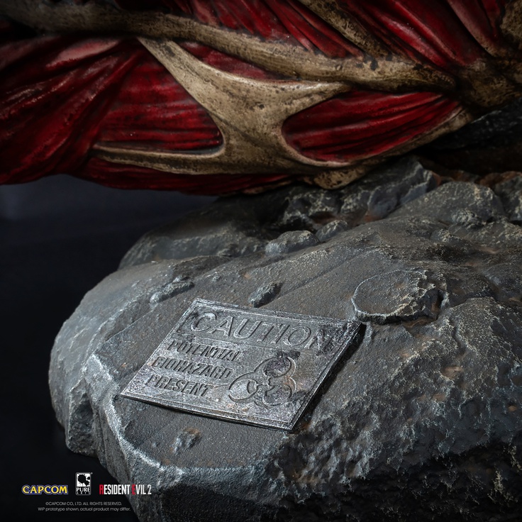 LICKER 1/1 SCALE BUST