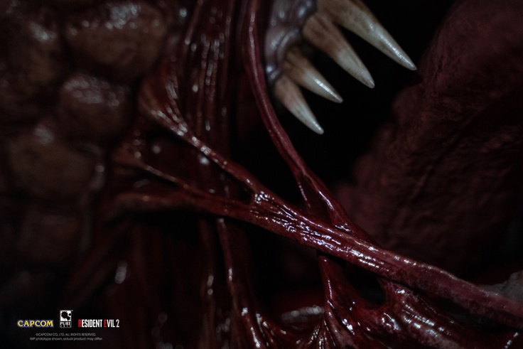 LICKER 1/1 SCALE BUST