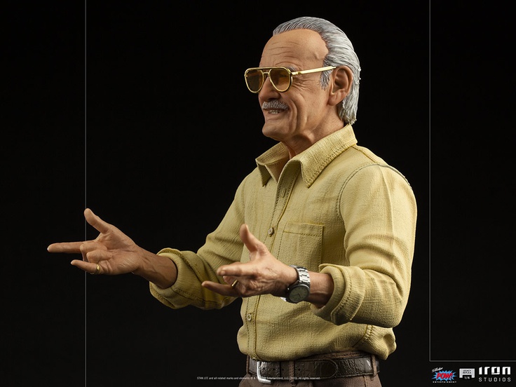 Stan Lee Pow! - 1:4 Scale