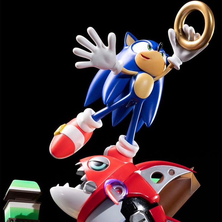 SONIC THE HEDGEHOG VS CHOPPER DIORAMA
