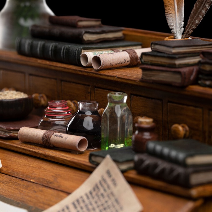 BILBO BAGGINS™ AT HIS DESK