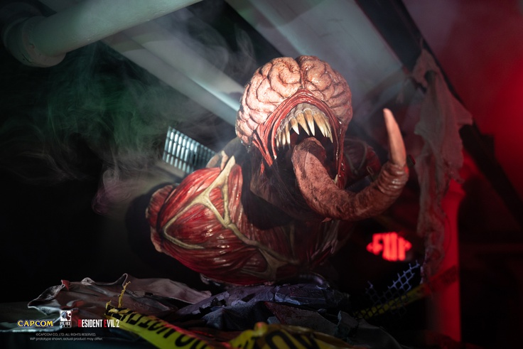 LICKER 1/1 SCALE BUST