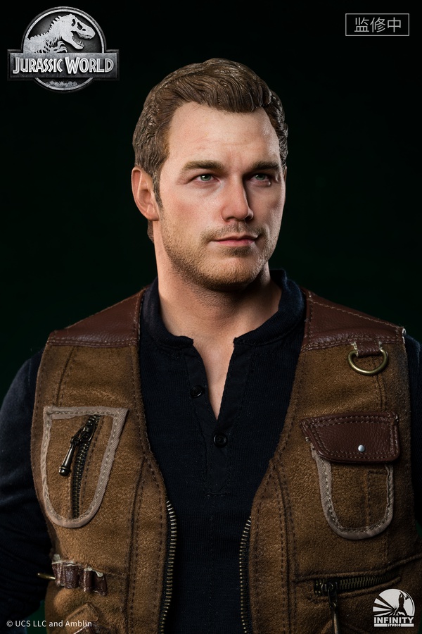 Owen and Baby Blue Statue - 1:4 Scale