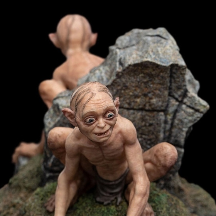 GOLLUM™ AND SMÉAGOL™ IN ITHILIEN - LIMITED EDITION