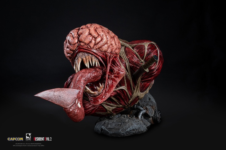LICKER 1/1 SCALE BUST
