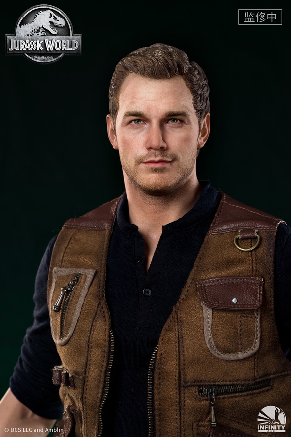 Owen and Baby Blue Statue - 1:4 Scale