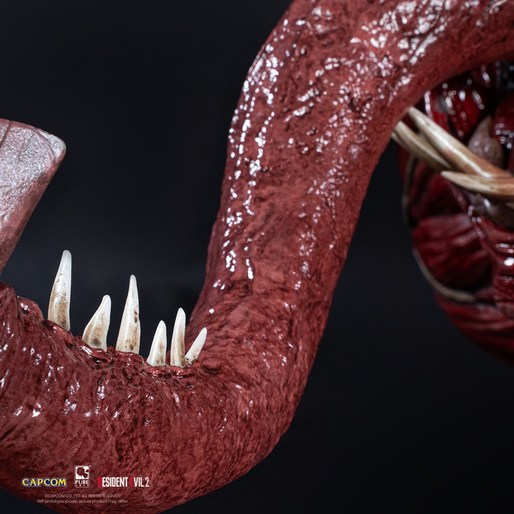 LICKER 1/1 SCALE BUST